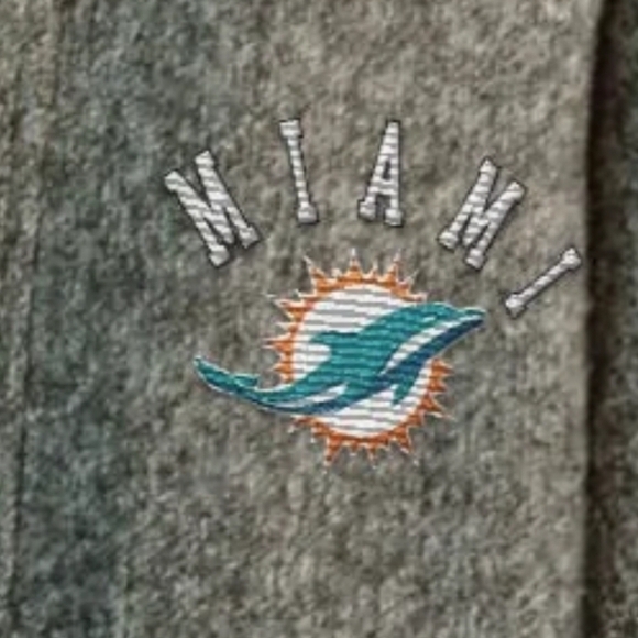 Women's Gray Button-Down Shirt with Embroidered Detail - Picture 3 of 3